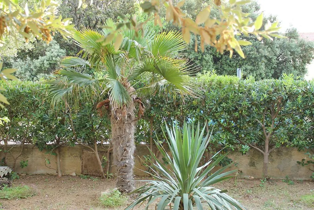 Apartment Ruby Mandre 0*,  Croatie