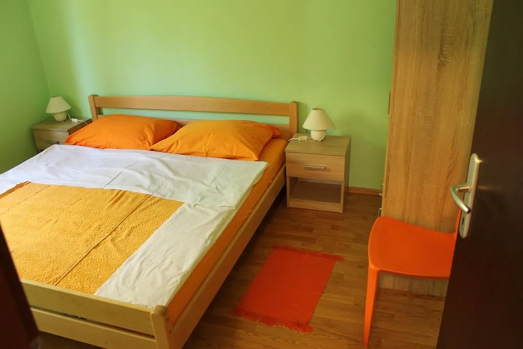 Apartment Ruby Mandre